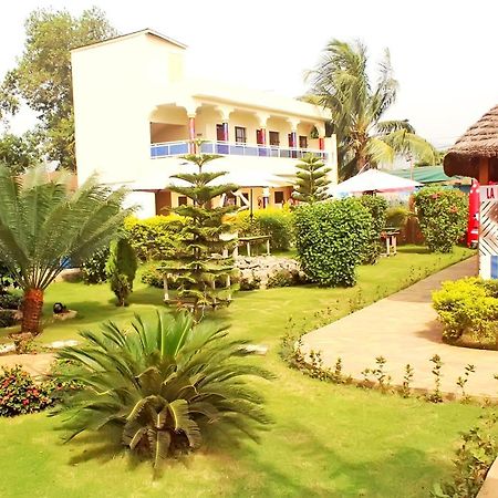 Hotel Ganiela Kpalime ภายนอก รูปภาพ