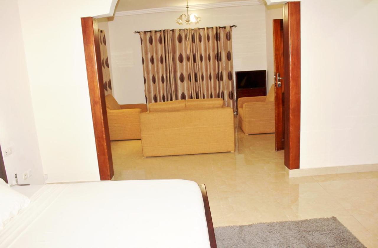 Hotel Ganiela Kpalime ภายนอก รูปภาพ